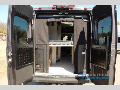 2025 Airstream Rangeline - Photo 16