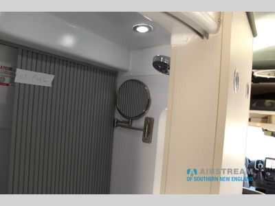 2025 Airstream Rangeline - Photo 44