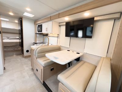 2026 Thor Motor Coach CHATEAU - Photo 6