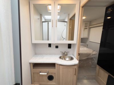 2026 Thor Motor Coach CHATEAU - Photo 18