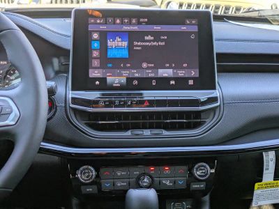 2026 Jeep Compass — photo 16 view