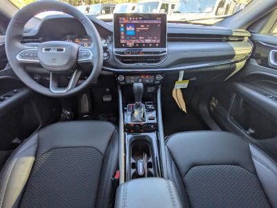 2026 Jeep Compass — photo 13 view