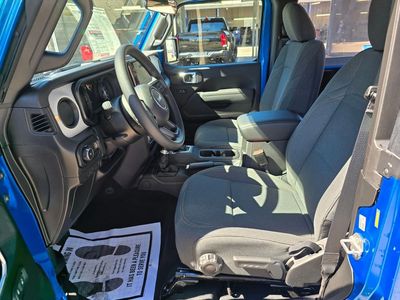 2026 Jeep Wrangler — photo 15 view