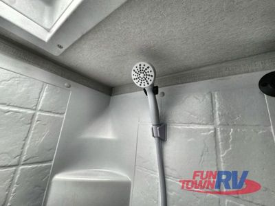 2025 Forest River RV Wildwood X-Lite - Photo 37