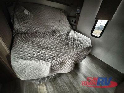 2025 Forest River RV Wildwood X-Lite - Photo 39
