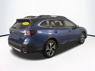 2021 Subaru Outback — detail view