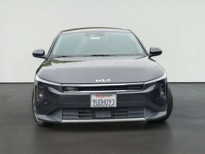 2025 Kia K4 — side profile view