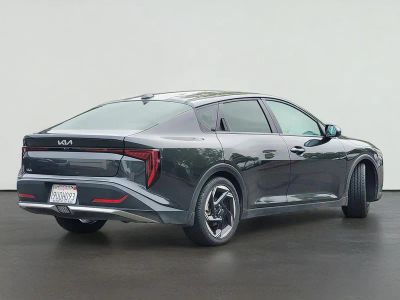 2025 Kia K4 — interior view