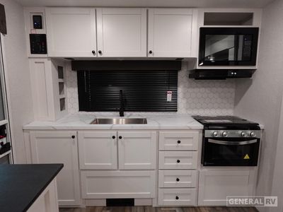 2026 Highland Ridge RV Range Lite - Photo 7