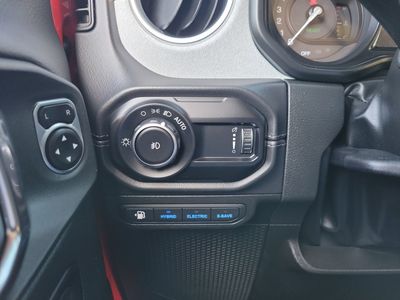 2025 Jeep Wrangler 4xe - Photo 28