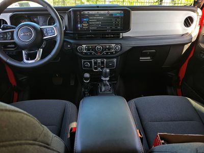 2025 Jeep Wrangler 4xe - Photo 14