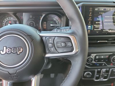 2025 Jeep Wrangler 4xe - Photo 30