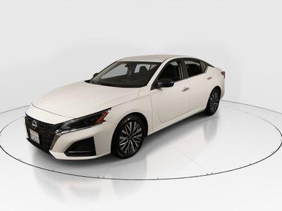 2025 Nissan Altima - Photo 3