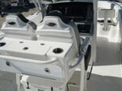 2025 Robalo 250 CC - Photo 23