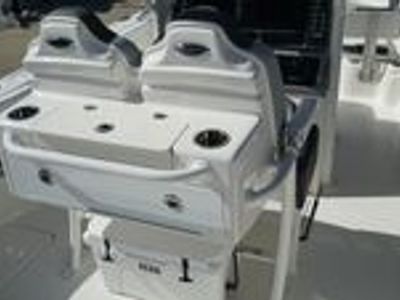2025 Robalo 250 CC - Photo 24