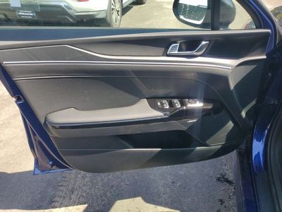 2025 Kia K5 - Photo 5