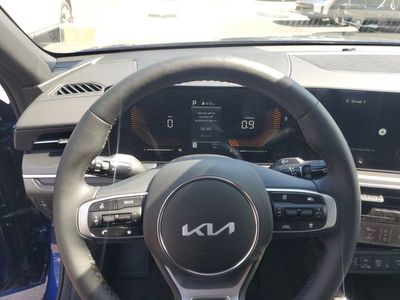 2025 Kia K5 - Photo 12