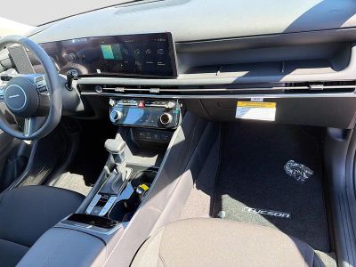 2026 Hyundai TUCSON — photo 18 view