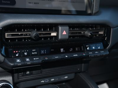 2024 Toyota Land Cruiser - Photo 16