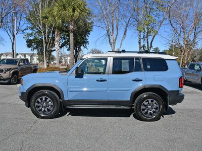 2024 Toyota Land Cruiser - Photo 2
