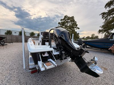 2025 Sea Pro 202 Center Console - Photo 13