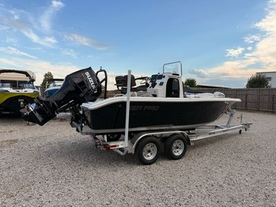 2025 Sea Pro 202 Center Console - Photo 2