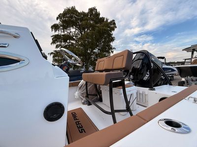 2025 Sea Pro 202 Center Console - Photo 16
