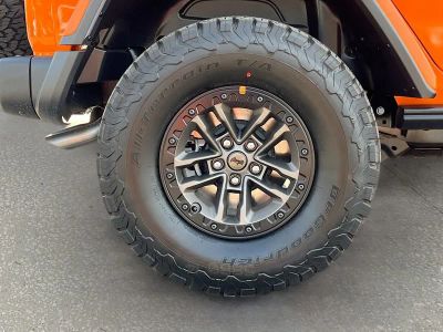 2025 Jeep Wrangler — photo 28 view