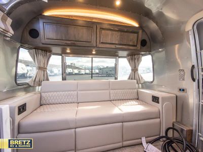 2026 Airstream Classic - Photo 23