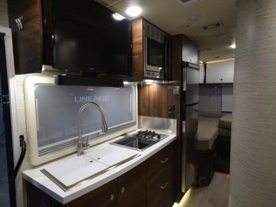 2023 Winnebago VIEW - Photo 6