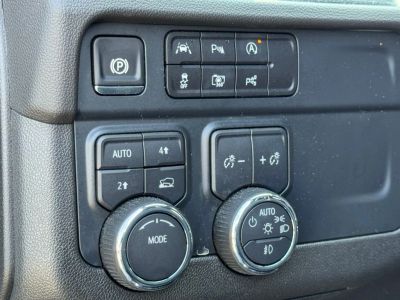 2025 Chevrolet Suburban - Photo 23