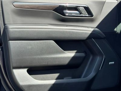 2025 Chevrolet Suburban - Photo 17
