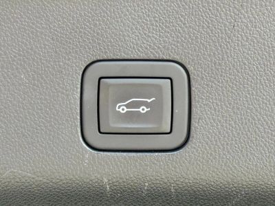 2025 Chevrolet Suburban - Photo 39