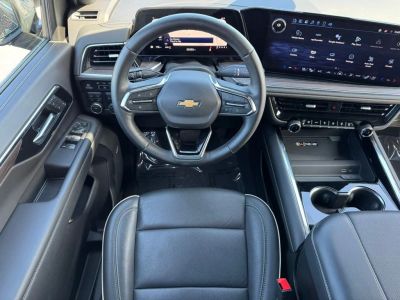 2025 Chevrolet Suburban - Photo 16