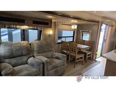2019 Coachmen RV Catalina Destination Series - Photo 18