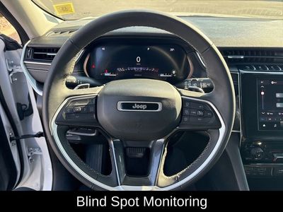 2023 Jeep Grand Cherokee Laredo - Photo 19