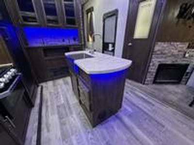 2019 Forest River Arctic Wolf 285DRL4 - Photo 23