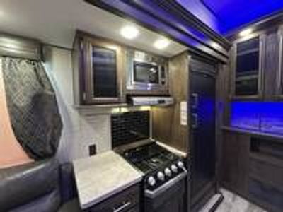 2019 Forest River Arctic Wolf 285DRL4 - Photo 30
