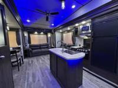 2019 Forest River Arctic Wolf 285DRL4 - Photo 9