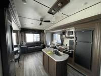 2019 Forest River Arctic Wolf 285DRL4 - Photo 11