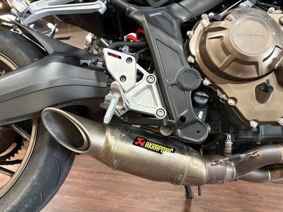 2023 Honda CB650R — photo 15 view