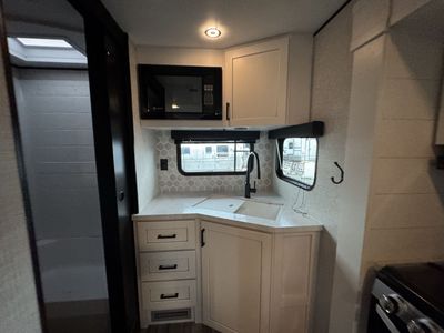 2025 Jayco JAY FLIGHT - Photo 14