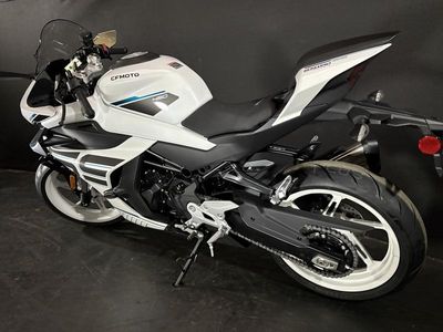 2026 CFMOTO 450SS - Photo 4