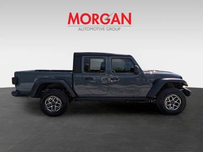 2026 Jeep Gladiator — side profile view