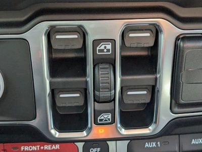 2026 Jeep Gladiator — photo 23 view