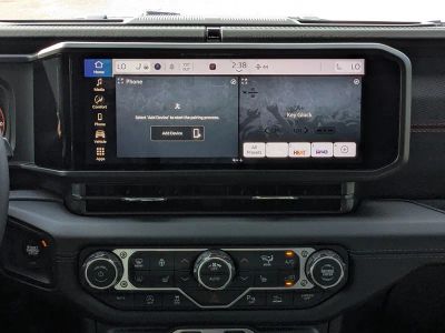 2026 Jeep Gladiator — photo 18 view