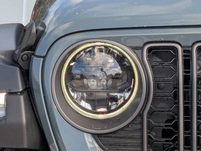 2026 Jeep Gladiator — photo 9 view