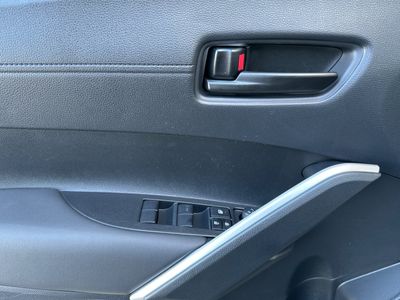 2026 Toyota Corolla Cross — photo 12 view