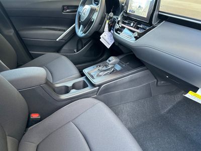 2026 Toyota Corolla Cross — photo 17 view