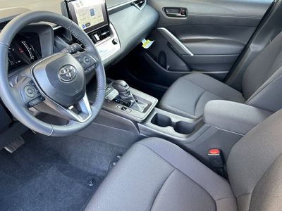 2026 Toyota Corolla Cross — photo 11 view